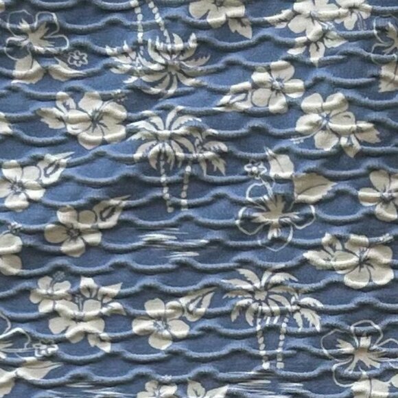 Dippin’ Daisy’s Hanalei top & Kona shorts - Picture 3 of 4